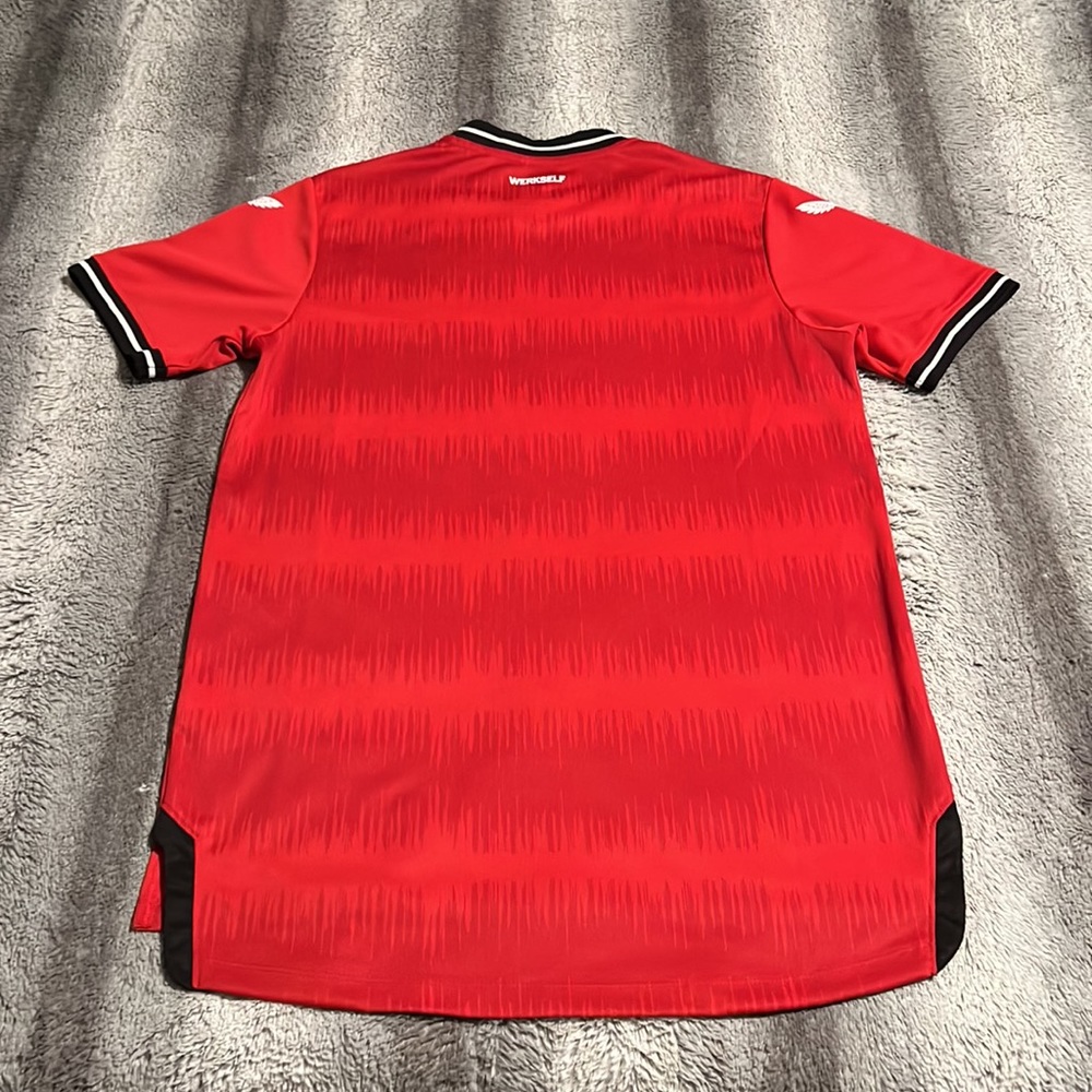 Bayer Leverkusen 2022-23 Bundesliga Home Castore Jersey - Picture 9 of 10